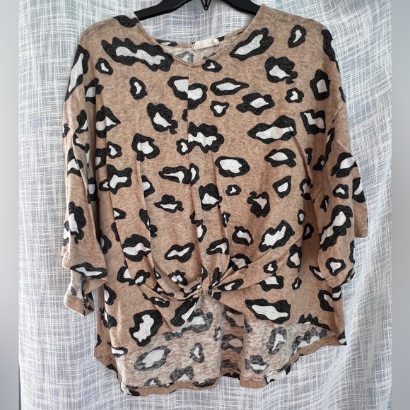 Knit Leopard Shirt - Picture 1 of 2